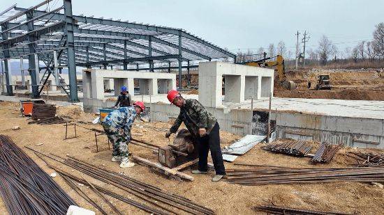 東吉石材高端板材加工項目開工建設(shè):石材
